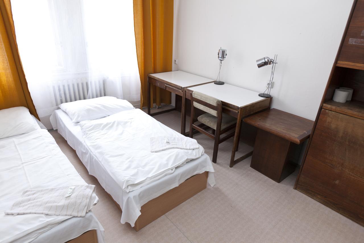 Hostel Hlávkova Praha Exteriér fotografie